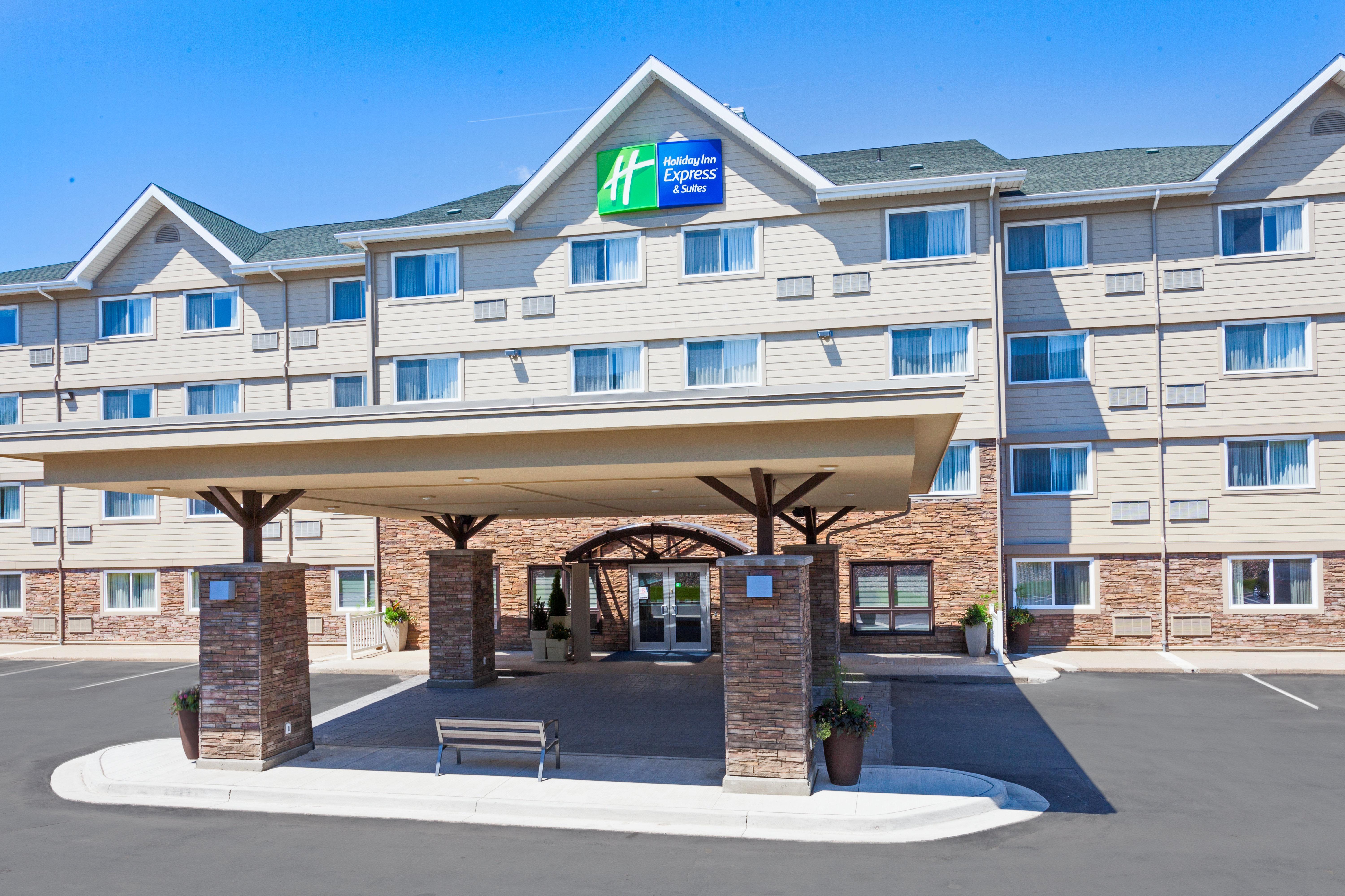 Holiday Inn Express Hotel & Suites Uptown Fredericton By Ihg Exterior foto
